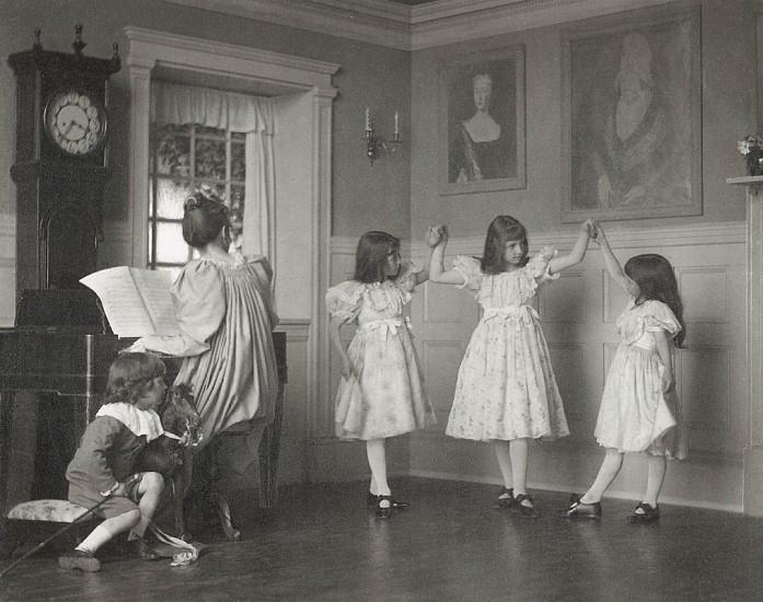 Rudolf Eickemeyer, The Dance, 1900
Carbon print; most likely printed in 1928, 7 3/4 x 11 1/2 in. (19.7 x 29.2 cm)
4170
Sold