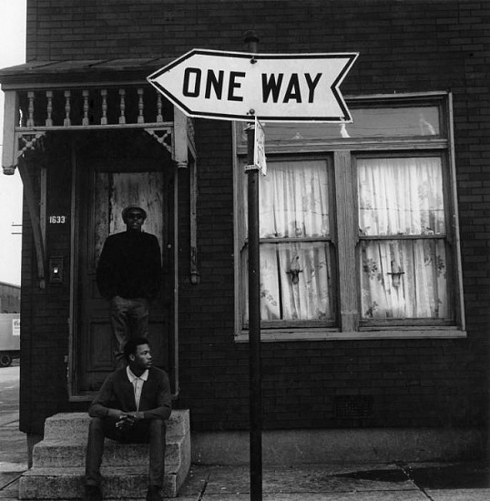 Charles H. Traub, Louisville, KY, 1968
Vintage gelatin silver print, 5 1/16 x 4 15/16 in. (12.9 x 12.5 cm)
2196
Sold