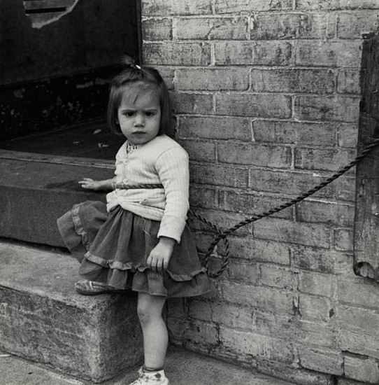 Gita Lenz, Girl, Port Jefferson, LI, 1957
Vintage gelatin silver print, 9 1/2 x 9 3/8 in. (24.1 x 23.8 cm)
3392
Sold