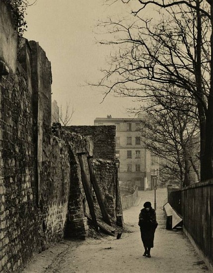 Daniel Masclet, Rue St Vincent, 1922
Vintage gelatin silver print, 10 7/8 x 8 1/2 in. (27.6 x 21.6 cm)
(Masclet's wife Francesca in Montmartre)
3465
Sold