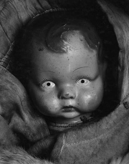 Daniel Masclet, Vielle petite poupee, c.1940s
Vintage gelatin silver print, 9 15/16 x 7 7/8 in. (25.2 x 20 cm)
3469
Sold