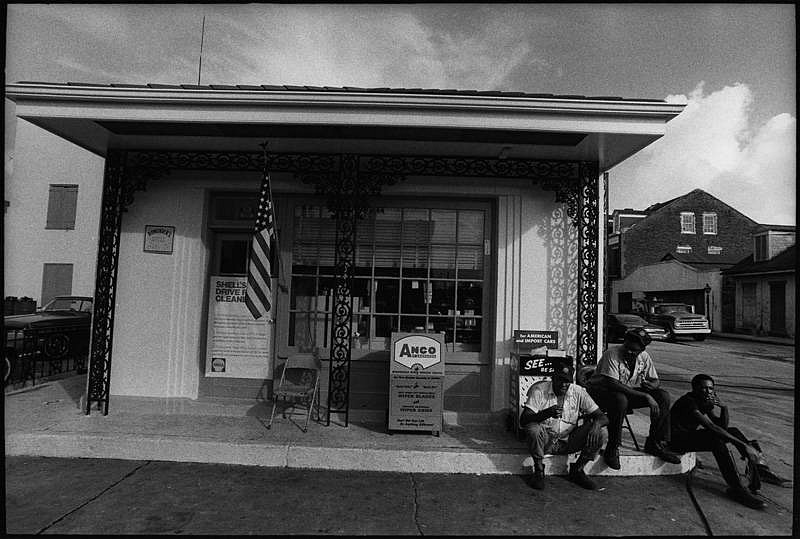 Robert D'Alessandro, New Orleans, Louisiana, 1971
Vintage gelatin silver print, 8 3/4 x 12 15/16 in. (22.2 x 32.9 cm)
3523