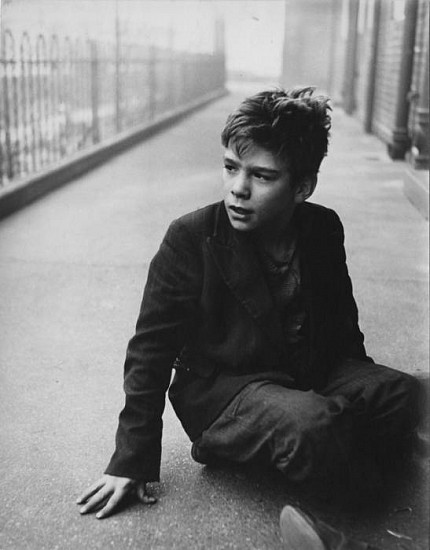 Roger Mayne, Boy, North Kensington, London, 1957
Vintage gelatin silver print, 7 1/4 x 5 11/16 in. (18.4 x 14.4 cm)
4222
Sold