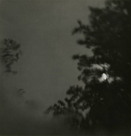 Ralph Eugene Meatyard, Untitled (Lite), c. 1957-58
Vintage gelatin silver print, 7 5/16 x 7 in. (18.6 x 17.8 cm)
4453
Sold