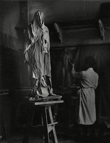 Josef Breitenbach, Sculpture Academy, Paris, c. 1935
Vintage gelatin silver print, 9 1/8 x 7 in. (23.2 x 17.8 cm)
5391
Sold