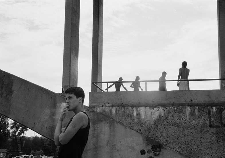 Yelena Yemchuk, Gidropark (#65), 2008
Gelatin silver print, 16 x 20 in. (40.6 x 50.8 cm)
Edition of 5
4385