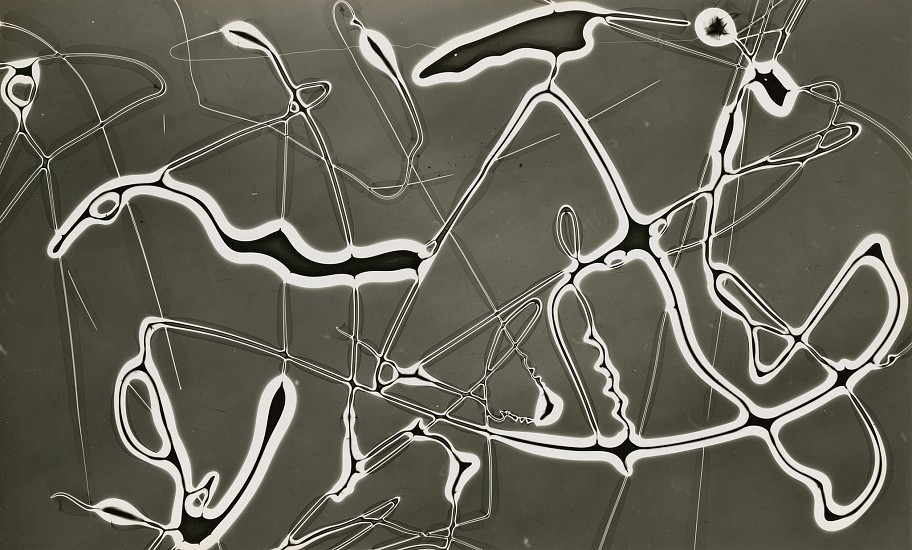 Herbert Matter, Untitled, c. 1939-43
Vintage gelatin silver print; printed c. 1940s, 6 3/4 x 11 3/16 in. (17.1 x 28.4 cm)
5650
Sold