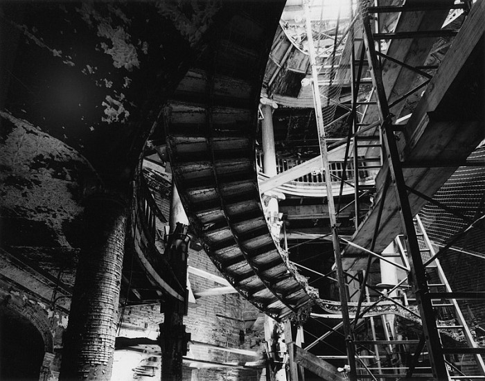 Stanley Greenberg, Lunatic Asylum, Roosevelt Island, New York, 1993
Gelatin silver print, 27 3/4 x 35 1/2 in. (70.5 x 90.2 cm)
Edition of 10
3127