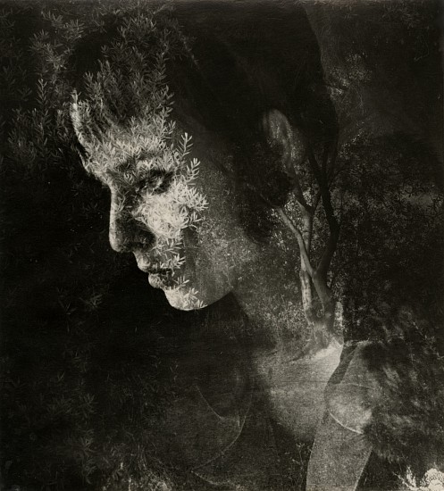 Edmund Teske, Emily, Olive Hill, c. 1960
Vintage gelatin silver print, 4 3/4 x 4 5/16 in. (12.1 x 10.9 cm)
5926