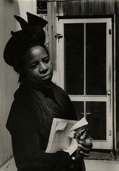 Edmund Teske, Frances Williams, 1946
Vintage gelatin silver print, 9 5/8 x 6 11/16 in. (24.4 x 17 cm)
5959