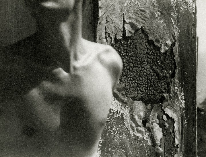 Edmund Teske, Male Nude, Ice Box Series, 1954-5
Vintage gelatin silver print, 3 1/4 x 4 1/4 in. (8.3 x 10.8 cm)
5946
$7,500