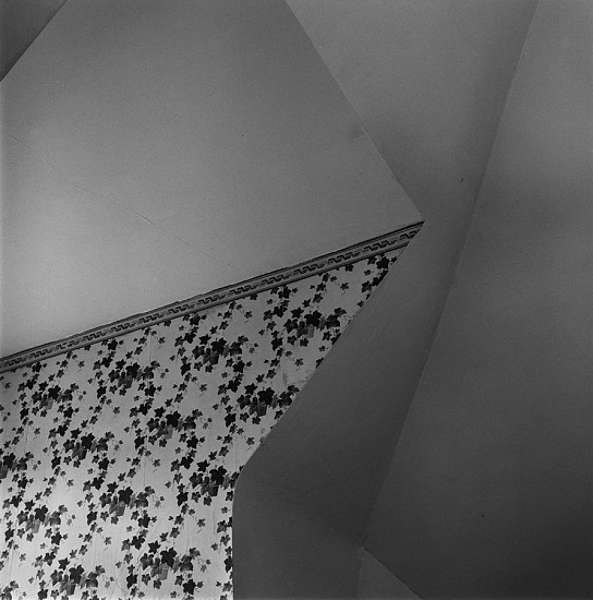 Kenneth Josephson, Pittsburgh, 1974
Vintage gelatin silver print, 9 1/16 x 9 in. (23 x 22.9 cm)
5373
Sold