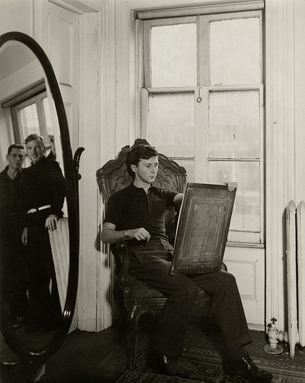 George Platt Lynes, George Tooker at 5 St. Luke's Place with Paul Cadmus and Jared French in the mirror, c. 1940
Gelatin silver print, 9 7/16 x 7 9/16 in. (24 x 19.2 cm)
6278
Sold