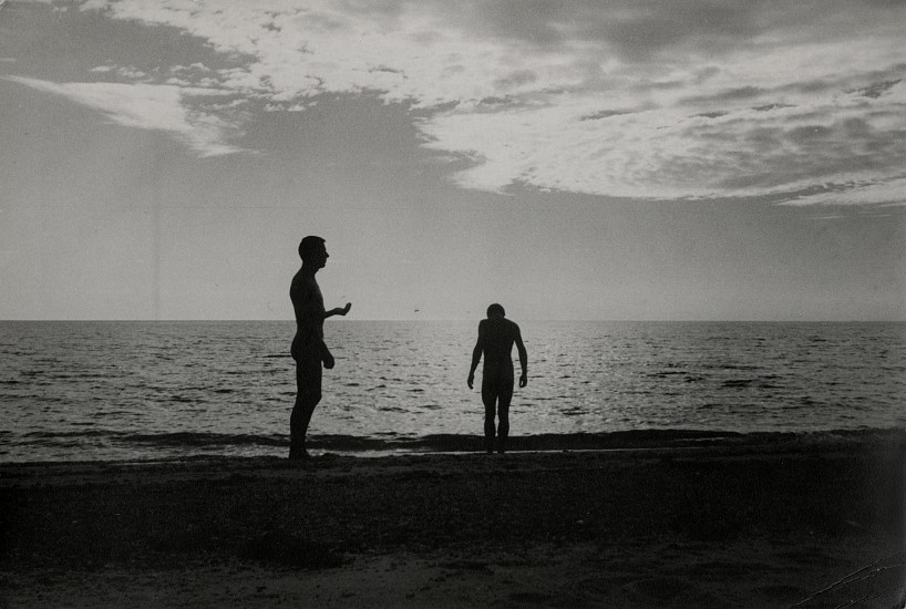 PaJaMa, Paul Cadmus and George Tooker, Provincetown, c. 1947
Vintage gelatin silver print, 4 1/2 x 6 5/8 in. (11.4 x 16.8 cm)
6305
Sold