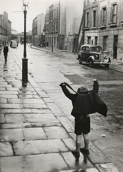 Roger Mayne, Brindley Road, Paddington, London, 1957
Vintage gelatin silver print, 7 3/8 x 5 3/8 in. (18.7 x 13.7 cm)
6482
Sold