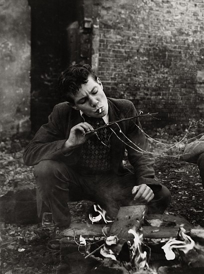 Roger Mayne, Off Harrow Road, Paddington, London, 1957
Vintage gelatin silver print, 9 7/8 x 7 3/8 in. (25.1 x 18.7 cm)
6488
Sold