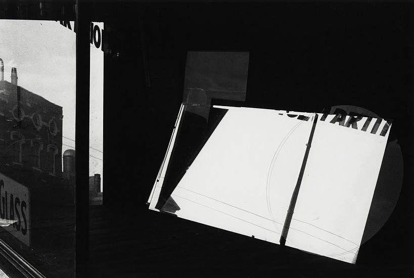 Kenneth Josephson, Chicago, 1963
Vintage gelatin silver print, 6 1/16 x 9 in. (15.4 x 22.9 cm)
6592
Sold