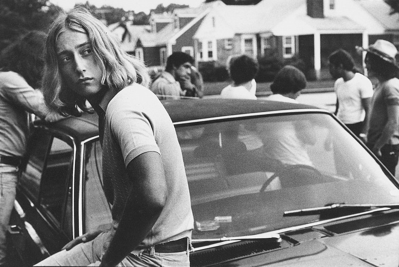 Joseph Szabo, Tom on his Car, 1977
Vintage gelatin silver print, 8 1/2 x 12 1/2 in. (21.6 x 31.8 cm)
1444
Sold