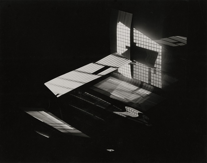 Henry Holmes Smith, Light Study, 1946
Vintage gelatin silver print, 4 1/4 x 5 1/2 in. (10.8 x 14 cm)
6716
Sold