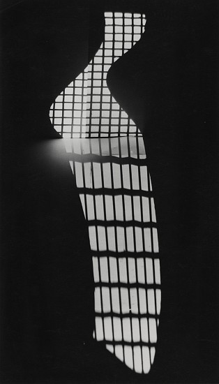 Henry Holmes Smith, Light Study, 1946
Vintage gelatin silver print, 7 x 4 in. (17.8 x 10.2 cm)
6979
Sold