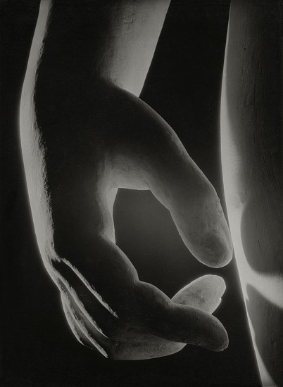 Andre Steiner, Untitled, 1930
Vintage gelatin silver print, 9 9/16 x 7 1/16 in. (24.3 x 17.9 cm)
6771
$4,500