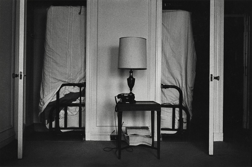 Richard Gordon, Windemere Hotel, Chicago, 1973
Vintage gelatin silver print, 5 5/8 x 8 1/2 in. (14.3 x 21.6 cm)
7093