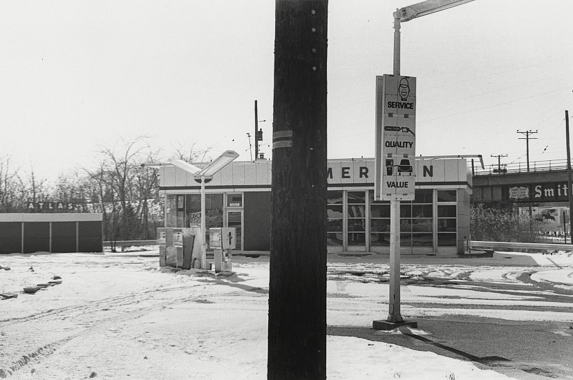 Richard Gordon, Untitled, c. 1974
Vintage gelatin silver print, 5 1/4 x 8 in. (13.3 x 20.3 cm)
7100