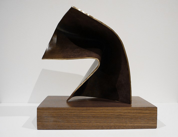 Joe Gitterman, Dance 17, 2000
Bronze, 9 1/4 x 9 3/8 x 6 3/8 in. (23.5 x 23.8 x 16.2 cm)
7331