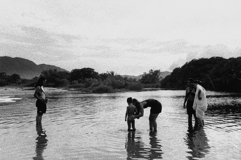 Allen Frame, rame, Ramoncito, Cynthia, Martha, and Cecilia, Playa Cangrejo, Mexico, 2000
Gelatin silver print, 26 x 39 in. (66 x 99.1 cm)
Edition of 3
2034