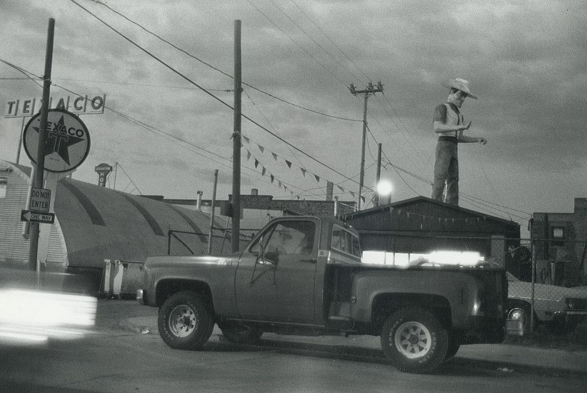 Roswell Angier, Gallup, New Mexico, 1979
Vintage gelatin silver print, 8 x 12 in. (20.3 x 30.5 cm)
1301