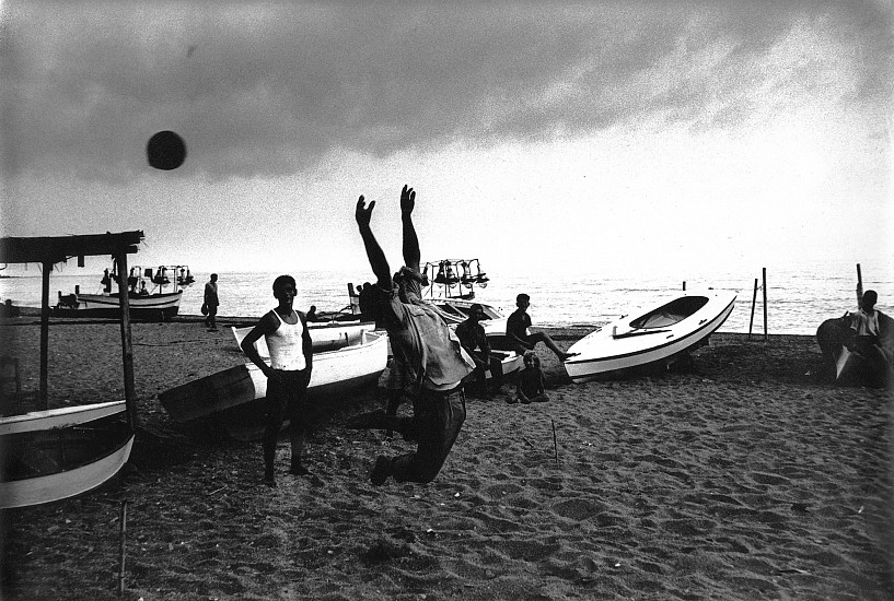 Roger Mayne, Footballer Jumping, Almuneca, Costa del Sol, 1962
Vintage gelatin silver print, 9 15/16 x 14 13/16 in. (25.2 x 37.6 cm)
2927