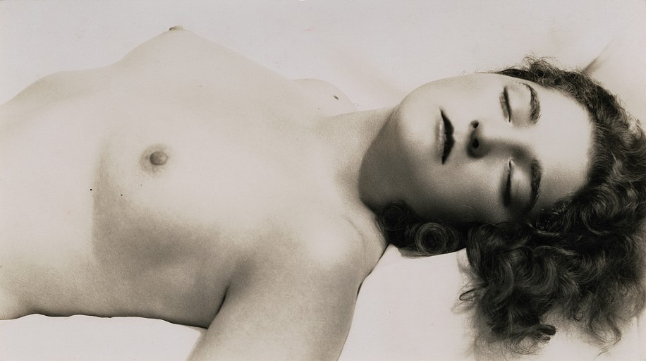 Daniel Masclet, Untitled, 1926
Vintage gelatin silver print, 4 1/4 x 7 9/16 in. (10.8 x 19.2 cm)
3446
$6,500