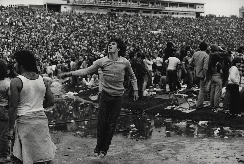 Joseph Szabo, Soaring, Rolling Stones Fans, 1978
Vintage gelatin silver print, 11 x 16 1/2 in. (27.9 x 41.9 cm)
3923
$4,500