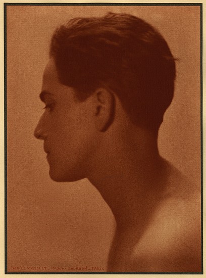 Daniel Masclet, Profil, 1927
Vintage carbon print, 8 13/16 x 6 7/16 in. (22.4 x 16.4 cm)
(Masclet's wife, Francesca)
4308
$7,500