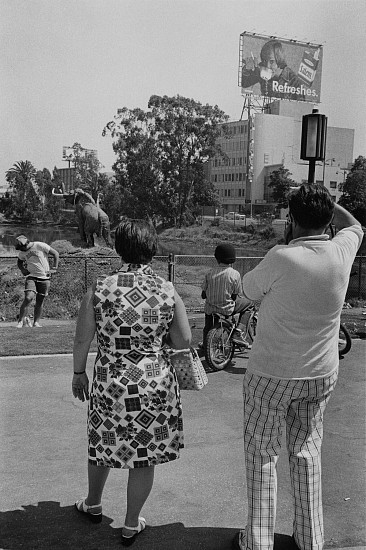 Richard Gordon, La Brea Tar Pits, Los Angeles, 1975
Vintage gelatin silver print, 8 15/16 x 5 15/16 in. (22.7 x 15.1 cm)
4869