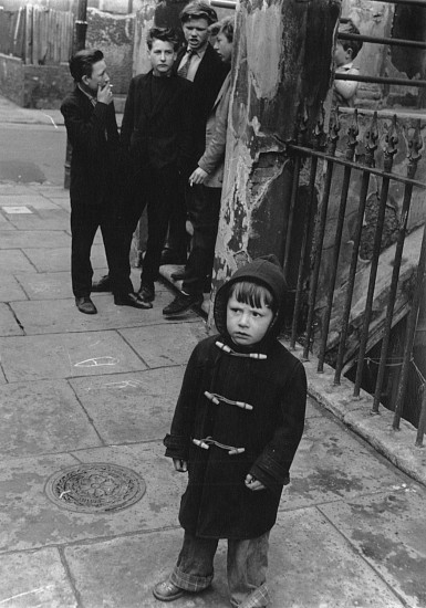 Roger Mayne, Street Scene, St. Stephens Gardens, 1958
Vintage gelatin silver print, 5 9/16 x 3 15/16 in. (14.1 x 10 cm)
2867
$5,500