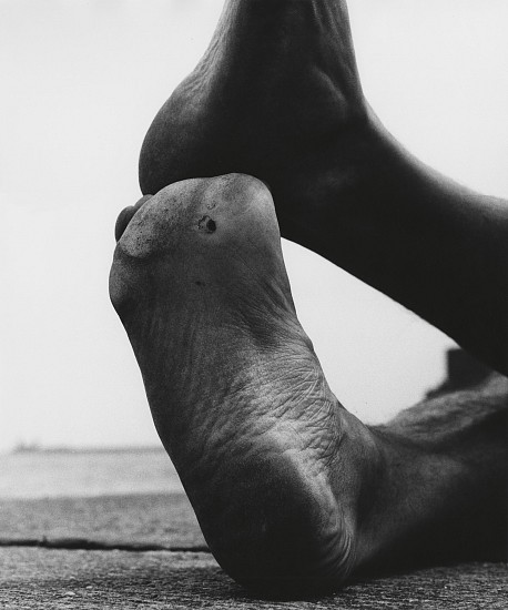 Aaron Siskind, Feet 121, 1957
Vintage gelatin silver print, 16 3/8 x 13 9/16 in. (41.6 x 34.5 cm)
7510