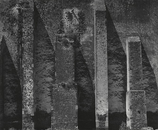 Aaron Siskind, Acolman, Mexico 2, 1955
Vintage gelatin silver print, 13 5/8 x 16 1/2 in. (34.6 x 41.9 cm)
7511