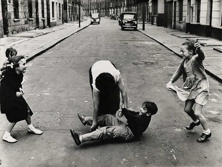 Roger Mayne, Girls and a Boy, Hampden Crescent, London, 1957
Vintage gelatin silver print, 17 5/16 x 22 7/8 in. (44 x 58.1 cm)
4419
Sold