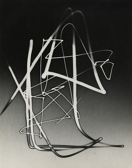 Herbert Matter, Light Drawing, 1943
Vintage gelatin silver print, 5 9/16 x 6 3/16 in. (14.1 x 15.7 cm)
7076
$6,500