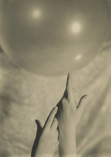 Laure Albin-Guillot, Untitled, 1929
Vintage gelatin silver print, 9 x 6 1/2 in. (22.9 x 16.5 cm)
7784
$10,000