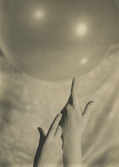 Laure Albin-Guillot, Untitled, 1929
Vintage gelatin silver print, 9 x 6 1/2 in. (22.9 x 16.5 cm)
7784
$8,500