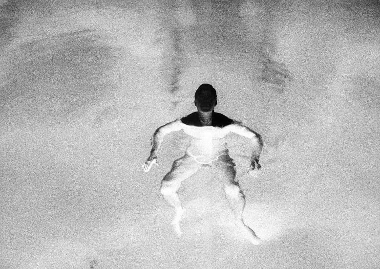 Allen Frame, Swimmer, Mississippi, 1997
Gelatin silver print, 20 x 24 in. (50.8 x 61 cm)
Edition of 9
Illustrated: Frame, Allen. Detour. Kehrer Verlag Heidelberg, 2001.