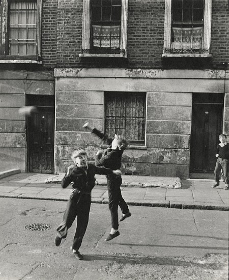 Roger Mayne, Brindley Road, Paddington, London, 1956
Vintage gelatin silver print, 22 3/4 x 18 3/4 in. (57.8 x 47.6 cm)
7570
Sold