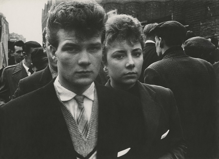 Roger Mayne, Teddy Boy and Girl, Petticoat Lane, London, 1956
Vintage gelatin silver print, 10 11/16 x 14 11/16 in. (27.1 x 37.3 cm)
framed in warm white aluminum with Artglass AR92
8289
$10,400