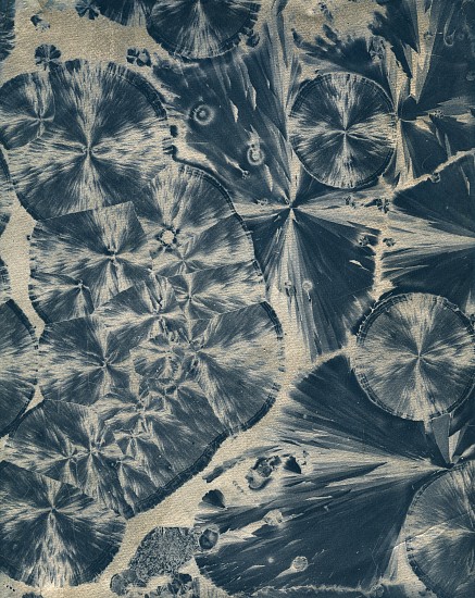 Laure Albin-Guillot, Brazilin (Brazilwood II), 1931
Vintage Fresson print, 11 1/2 x 9 3/16 in. (29.2 x 23.3 cm)
Probably with silver leaf. "Photographie de Laurae Albin-Guillot/Expo Art Deco, 1925/ Paravent Chinois fait sur métal/Pierre Fresson avait fait un paravent sur le bateau « Normandie »" in pencil on print verso.
8563
Sold