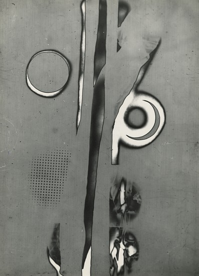 Jaroslav Rössler, Untitled, 1968
Vintage gelatin silver print, 15 1/4 x 11 1/16 in. (38.7 x 28.1 cm)
Signed and dated “1964-72" in pencil with photographer's stamp in blue on print verso.
8559
$6,500