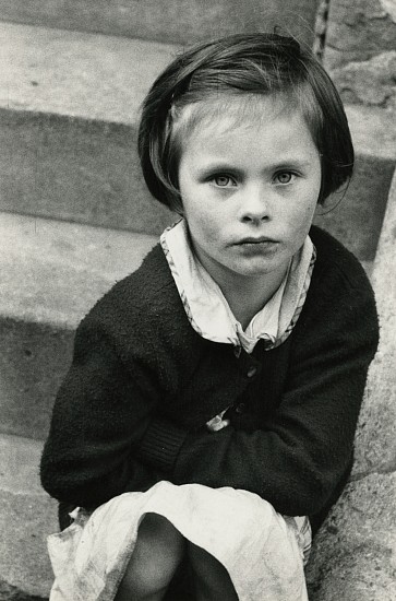 Roger Mayne, St. Stephen's Gardens, Westbourne Park, London, 1957
Gelatin silver print; printed 1960s, 7 3/8 x 4 15/16 in. (18.7 x 12.5 cm)
Titled and dated in ink with photographer's label, stamps and notations in ink on print verso.
8793
$5,450