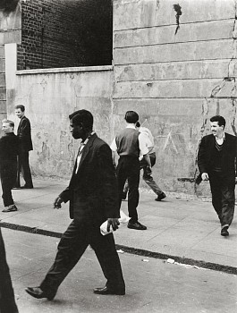 Roger Mayne -&nbsp;Southam Street, North Kensington, London